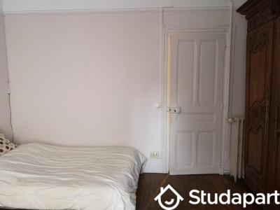 Louer Appartement 20 m2 Paris-20eme-arrondissement
