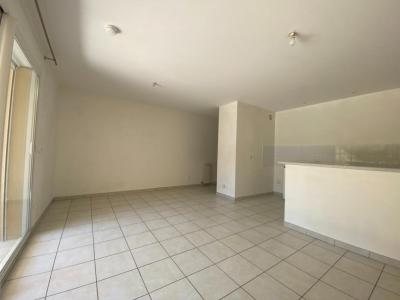 Louer Appartement 45 m2 Roquemaure