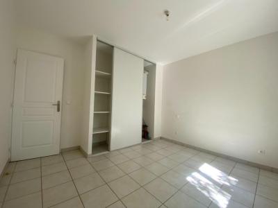 Louer Appartement Roquemaure Gard