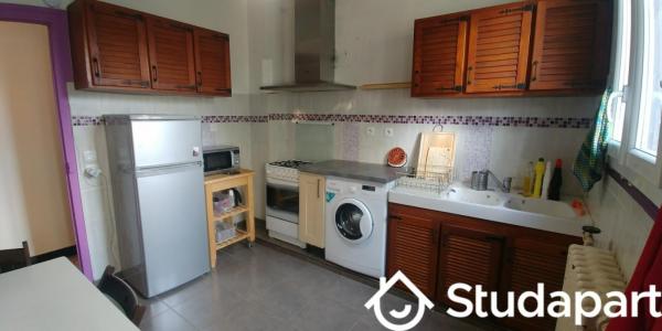 For rent Stains 1 room 14 m2 Seine saint denis (93240) photo 1