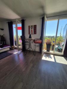 For sale Marseille-13eme-arrondissement 4 rooms 72 m2 Bouches du Rhone (13013) photo 3