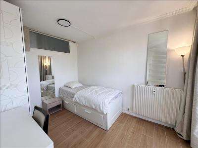 For rent Bezons 5 rooms 63 m2 Val d'Oise (95870) photo 2
