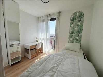 For rent Bezons 5 rooms 63 m2 Val d'Oise (95870) photo 3