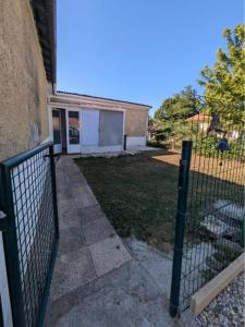 For rent Lesparre-medoc 2 rooms 40 m2 Gironde (33340) photo 2