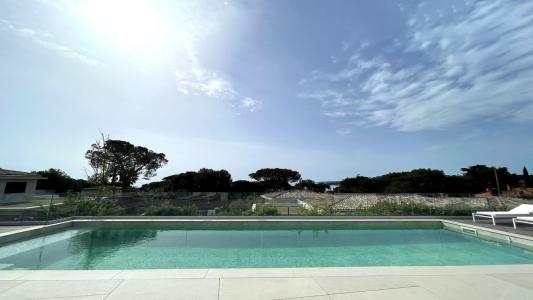 Vacation rentals Sainte-maxime 6 rooms 298 m2 Var (83120) photo 0