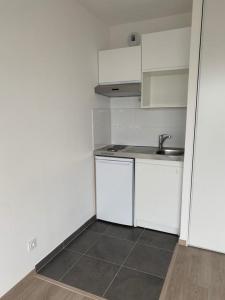 For rent Dinard 1 room 28 m2 Ille et vilaine (35800) photo 1
