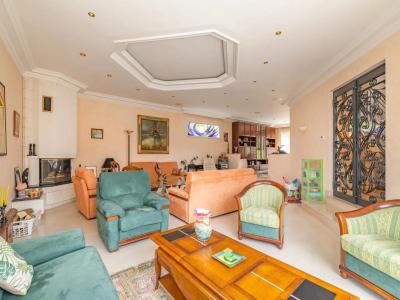 For sale Cachan 8 rooms 280 m2 Val de Marne (94230) photo 2