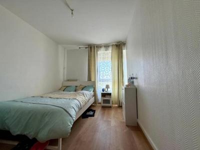 For sale Evry 4 rooms 84 m2 Essonne (91000) photo 2