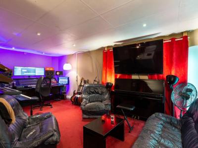 For sale Paris-17eme-arrondissement 7 rooms 144 m2 Paris (75017) photo 0