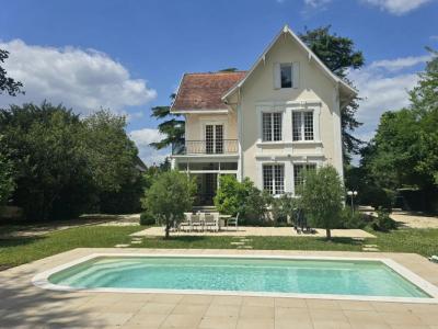 For sale Bergerac 9 rooms 290 m2 Dordogne (24100) photo 0