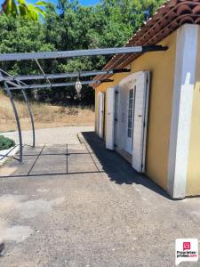 For sale Besse-sur-issole 6 rooms 163 m2 Var (83890) photo 1