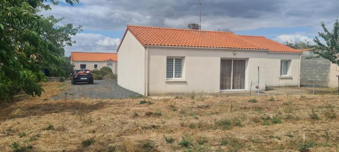 For sale Beaupreau 4 rooms 73 m2 Maine et loire (49600) photo 2