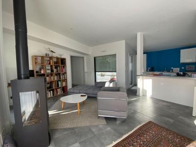 For sale Vannes 4 rooms 90 m2 Morbihan (56000) photo 4