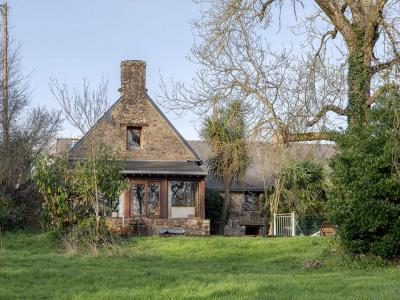 For sale Pluvigner 12 rooms 303 m2 Morbihan (56330) photo 2