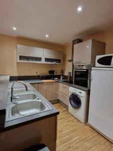 For sale Etampes 5 rooms 191 m2 Essonne (91150) photo 3