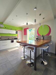 For sale Angers 7 rooms 131 m2 Maine et loire (49000) photo 3