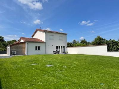 For sale Ferrieres 6 rooms 184 m2 Charente maritime (17170) photo 1