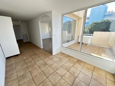 For sale Fos-sur-mer 4 rooms 87 m2 Bouches du Rhone (13270) photo 4