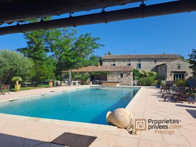 Acheter Prestige 331 m2 Uzes