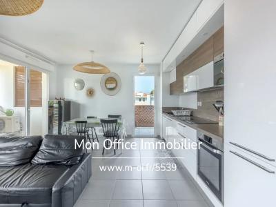 For sale Marseille-11eme-arrondissement 4 rooms 81 m2 Bouches du Rhone (13011) photo 4