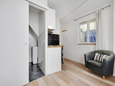 Annonce Location Appartement Paris-18eme-arrondissement 75
