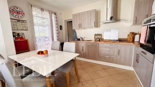 For sale Bergerac 4 rooms 83 m2 Dordogne (24100) photo 1