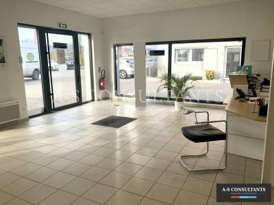 For sale Belley 375 m2 Ain (01300) photo 2