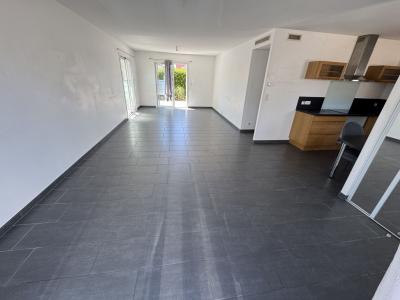 For sale ZONE Jarlard 4 rooms 104 m2 Tarn (81000) photo 4