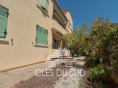 For sale Hyeres Proche Centre Ville 4 rooms 72 m2 Var (83400) photo 2