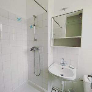 For rent Paris-14eme-arrondissement 1 room 16 m2 Paris (75014) photo 4