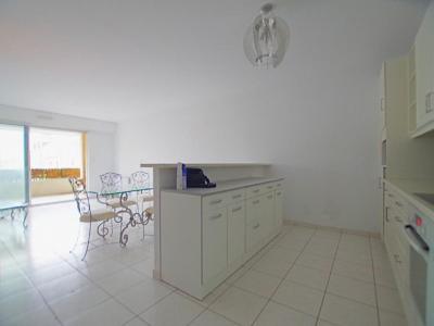 For sale 4 rooms 86 m2 Vendee (85100) photo 3