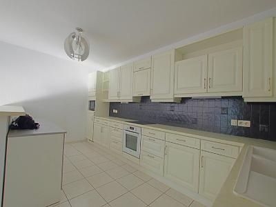 For sale 4 rooms 86 m2 Vendee (85100) photo 4