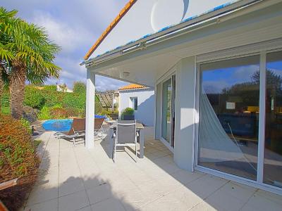 For sale 5 rooms 98 m2 Vendee (85100) photo 1