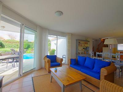 For sale 5 rooms 98 m2 Vendee (85100) photo 2