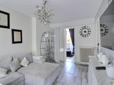 For sale Saint-nazaire 3 rooms 48 m2 Gard (30200) photo 2