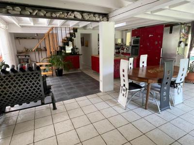 For sale Targon 8 rooms 191 m2 Gironde (33760) photo 2
