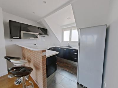 Louer Appartement 28 m2 Paris-17eme-arrondissement