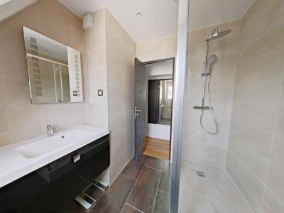 Louer Appartement Paris-17eme-arrondissement 1205 euros