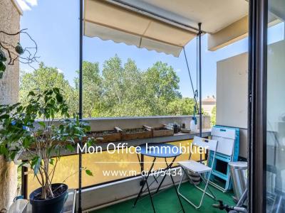 Acheter Appartement Beaurecueil 178000 euros