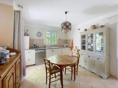 For sale Pujaut 4 rooms 95 m2 Gard (30131) photo 3