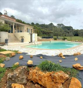 Annonce Location 4 pices Maison Sainte-anastasie-sur-issole 83