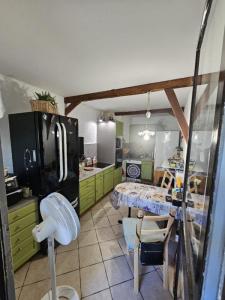 For sale Istres 4 rooms 76 m2 Bouches du Rhone (13800) photo 3