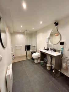 For sale Saint-astier 8 rooms 190 m2 Dordogne (24110) photo 4