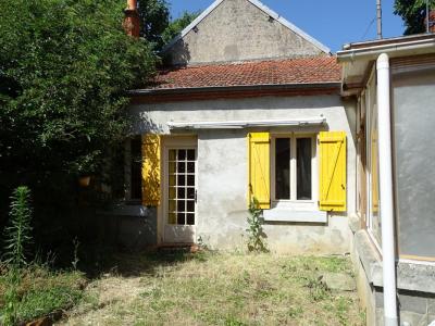 For sale Santranges 4 rooms 89 m2 Cher (18240) photo 1