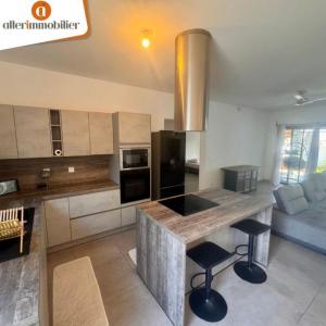 For rent Saint-pierre 4 rooms 103 m2 Reunion (97410) photo 1
