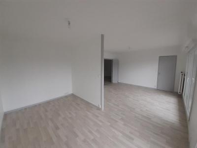 Louer Appartement 77 m2 Neufchateau
