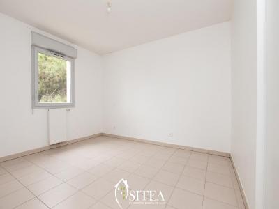 For sale Toulouse 2 rooms 42 m2 Haute garonne (31200) photo 3