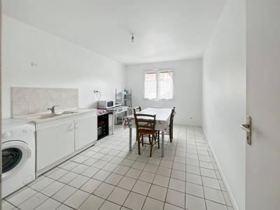 For rent Villeurbanne 3 rooms 53 m2 Rhone (69100) photo 1