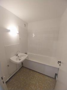Louer Appartement Semur-en-auxois 439 euros
