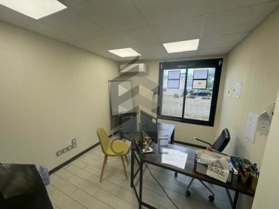For rent Pessac 92 m2 Gironde (33600) photo 1